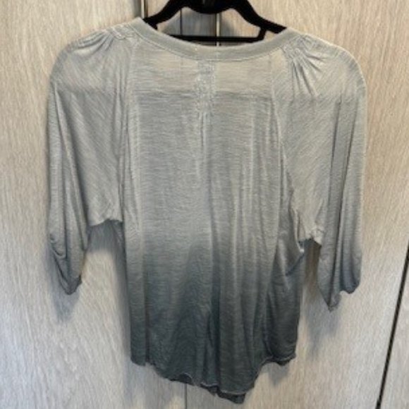 TINY for Anthropologie Blue/Gray Ombré Lacona Popover Blouse in Size Medium - Picture 2 of 4